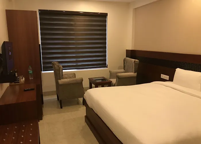 Holy River Hotel Rishikesh