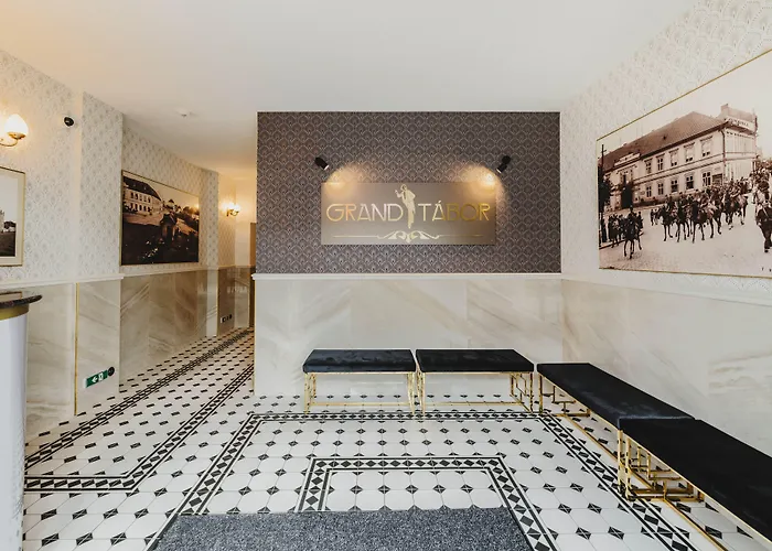 Grand Tabor Hotel