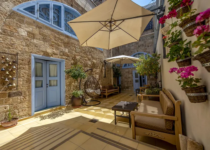 Arabesque Arts & Residency Bed & Breakfast Acre