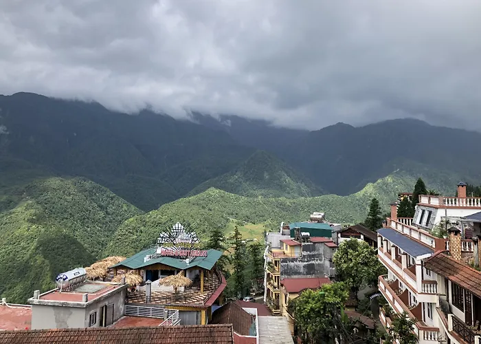 Azure Sapa Hotel