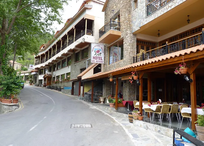 Mountain Rose Garden Hotel Pedhoulas