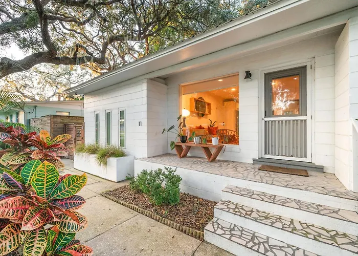 Midcentury Bungalow On Anastasia St. Augustine