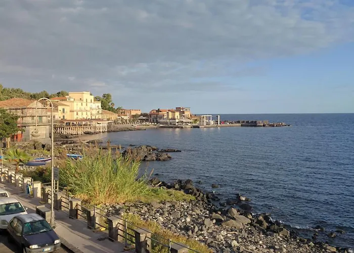Al Borgo Di Capomulini Apartment Acireale