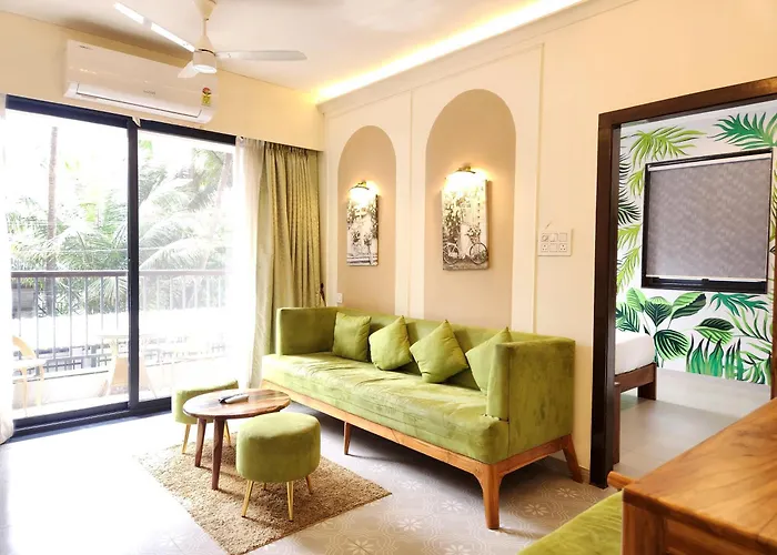 Peaceful Family 2Bhk Retreat - Mangrove View, Pool, Walk To Candolim Beach