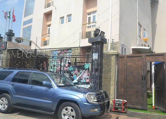 Mac Dove Lounge & Suites Lagos