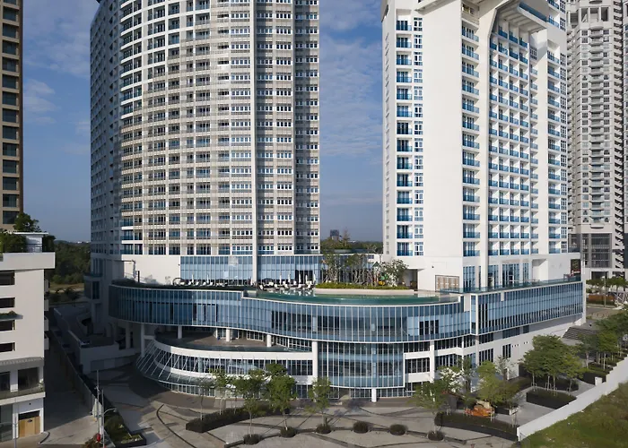 Pinetree Marina Resort Nusajaya 