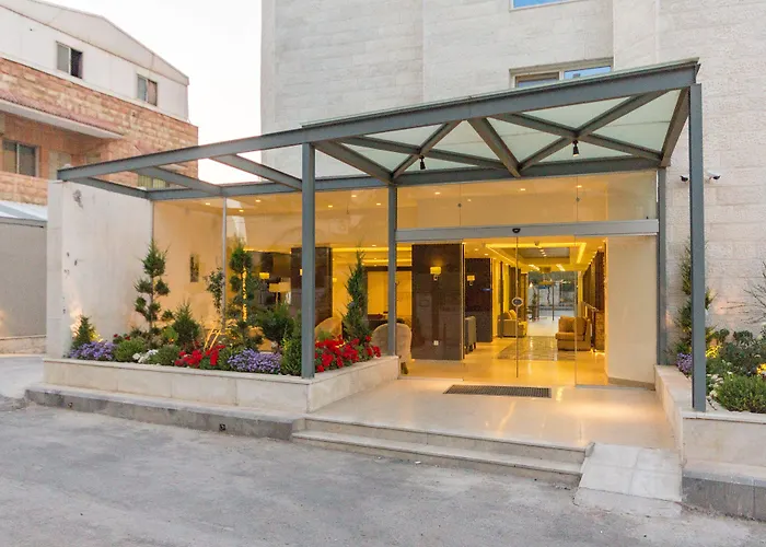The Seventh Star Hotel Suites Amman