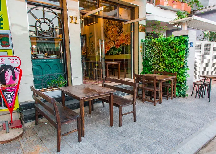 Amona Hotel Hue