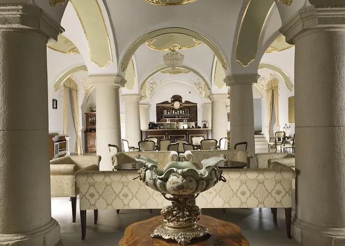 Hotel Gino Park Palace - Kastiel Orlove Povazska Bystrica