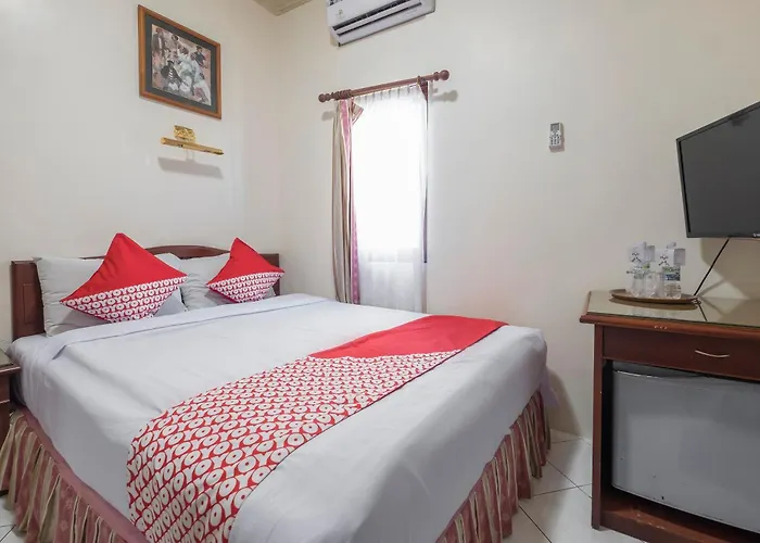 Oyo 1090 Hotel Anging Mammiri Makassar