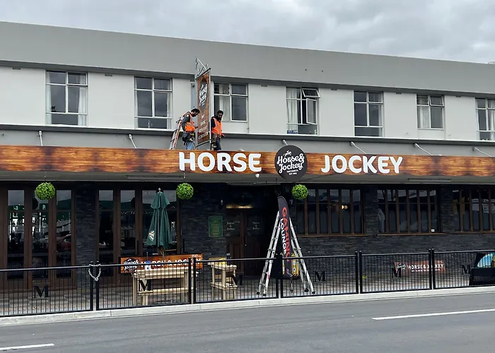Horse And Jockey Inn Matamata