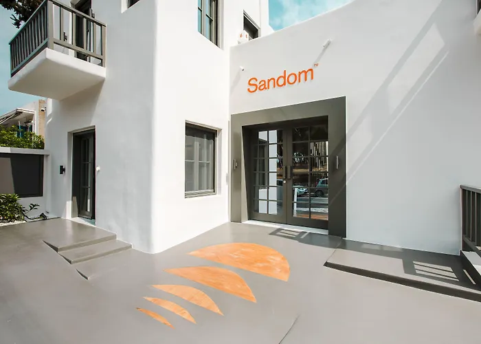 Sandom Parikia 
