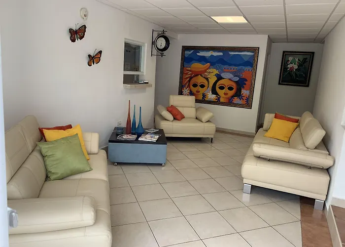 Levimar Guest House Levittown