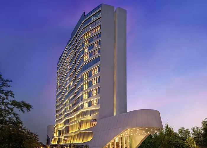 Doubletree By Hilton Ahmedabad Hotel