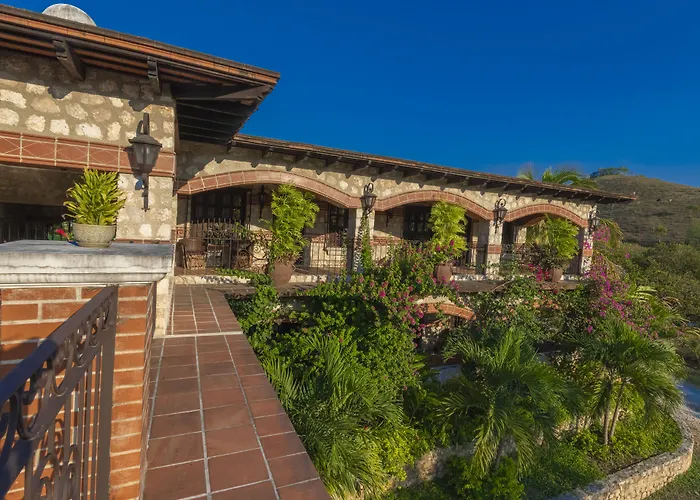 Hacienda San Vicente Hotel Flores