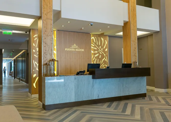 Fuente Mayor Hotel Centro Mendoza