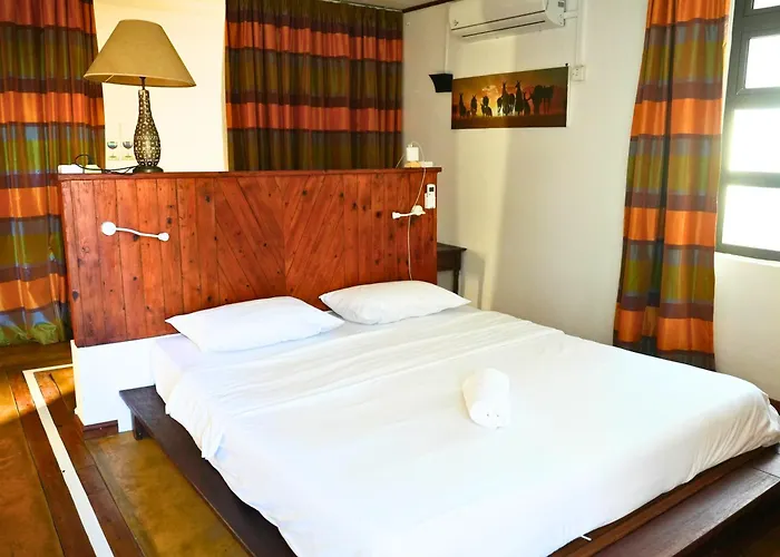 Villa Alizee Boutique Hotel - Ideal Couples & Pros - Rooftop Port Louis