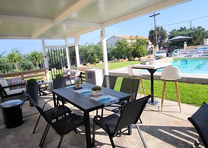 Catamaran Corfu Aparthotel Acharavi 