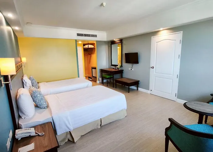 Hua Hin Grand Hotel And Plaza