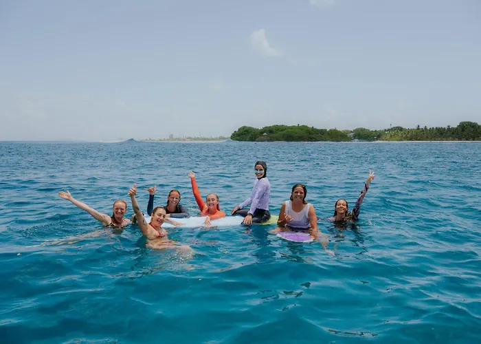Akiri Surf Retreat Hotel Thulusdhoo