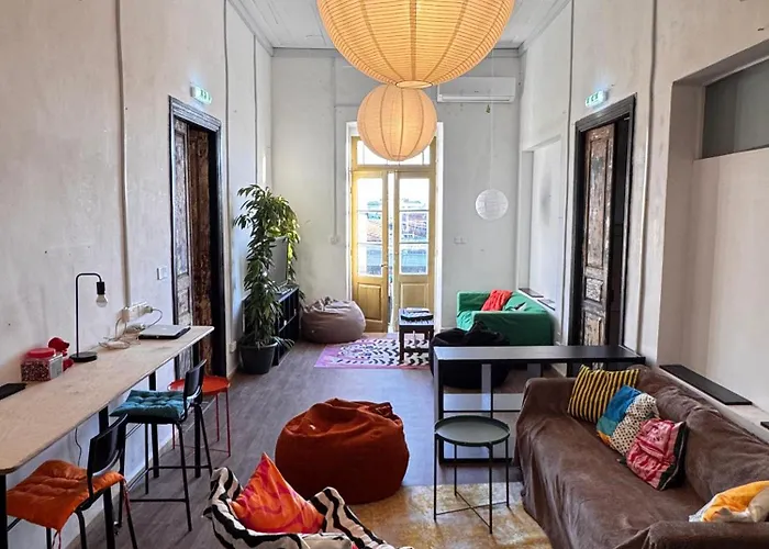 Bee Hostel Limassol