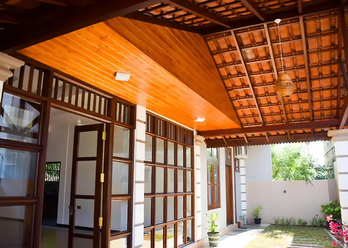 Tenasi Beach Resort Ahangama