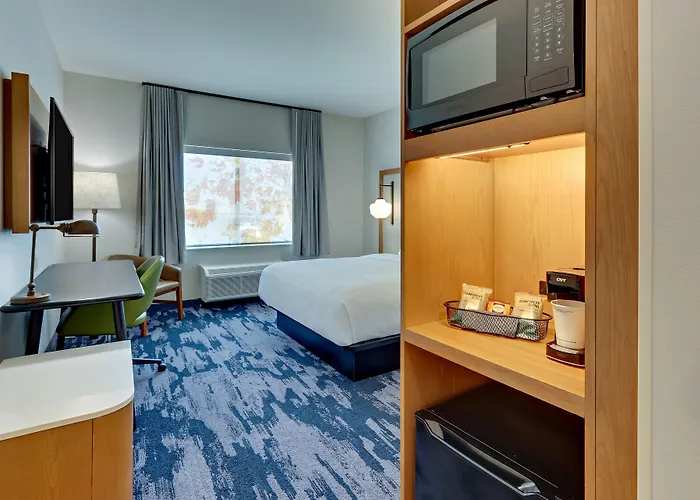 Fairfield Inn & Suites By Marriott Dallas Love Field Oldham