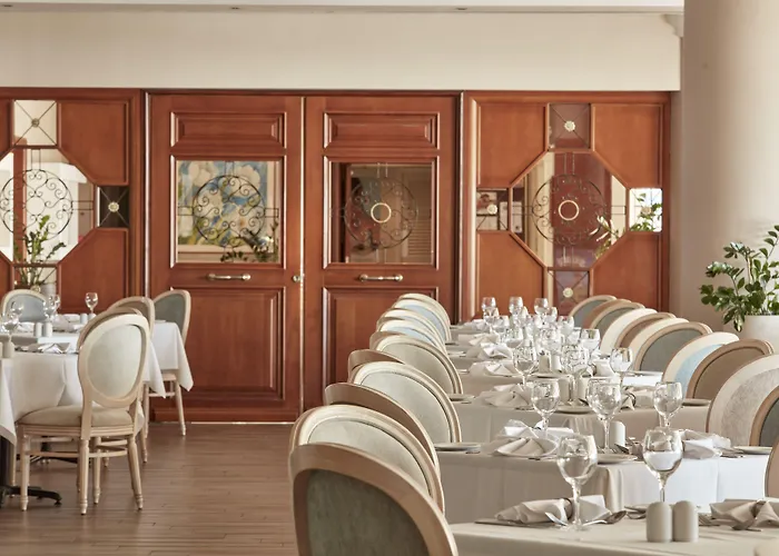 Atlantica Golden Beach Hotel - Adults Only Kissonerga