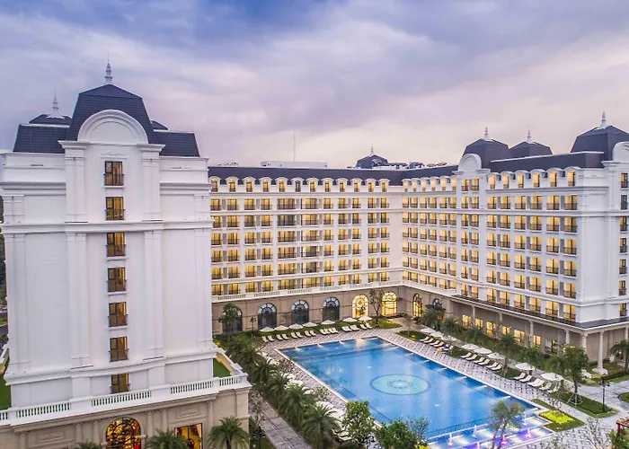 Vinholidays Fiesta Phú Quốc