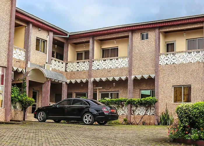 Fini Hotel Bobende Limbe