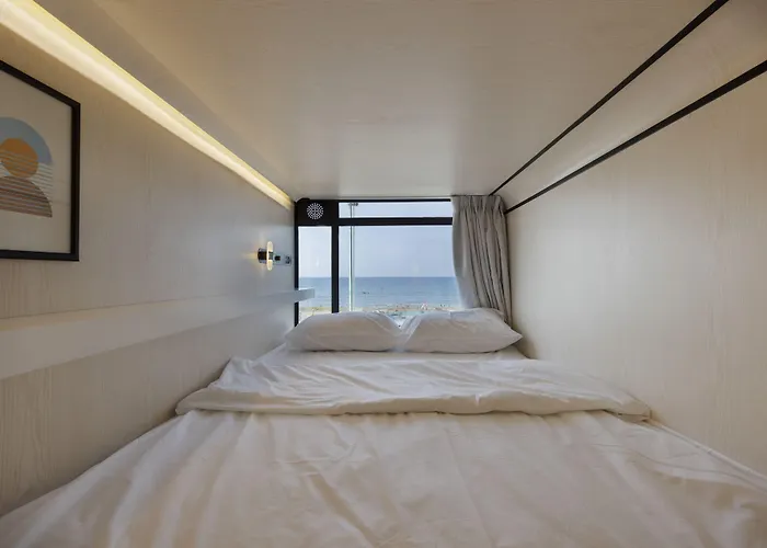 The O Pod Capsule Hotel Tel Aviv