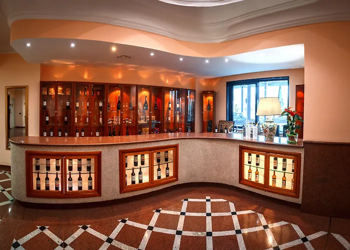River Palace Hotel Atyrau