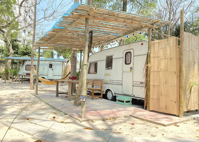 Beach House Camp Na Chom Thian
