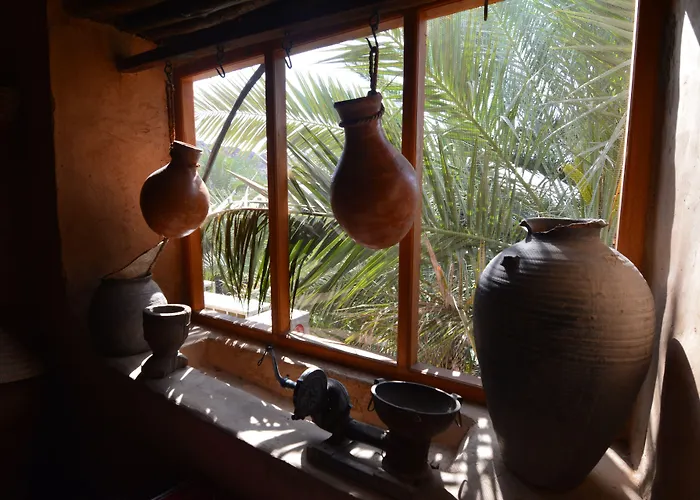 Misfah Old House Hotel
