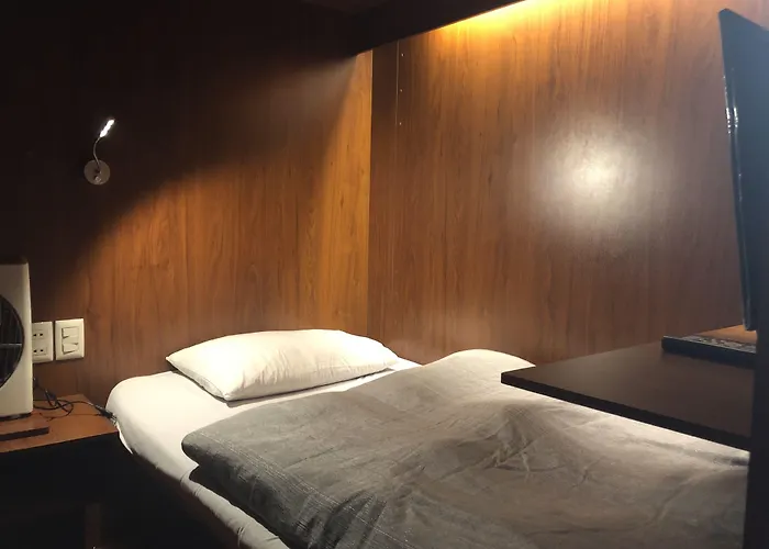 Onkel Inn Airport Sleepbox La Paz
