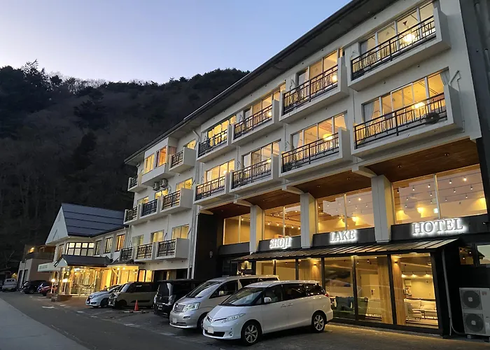 Shoji Lake Hotel Fujikawaguchiko
