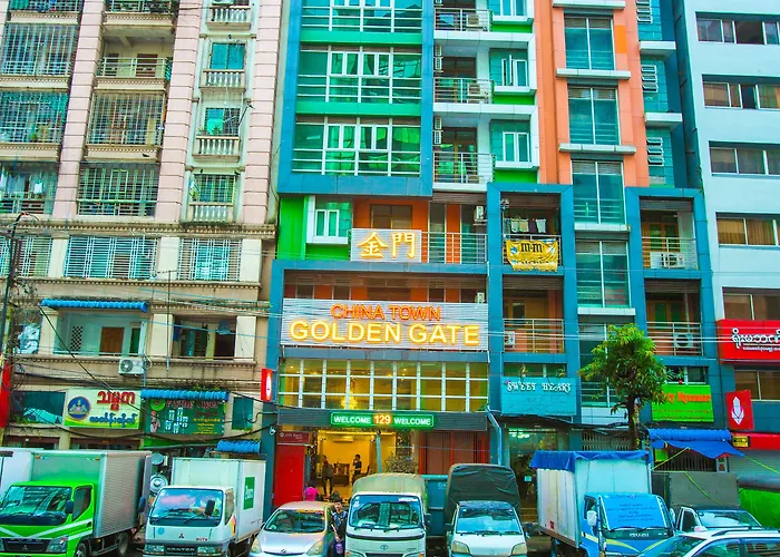Golden Gate China Town Hotel Yangon