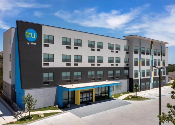 Tru By Hilton San Antonio North Hotel