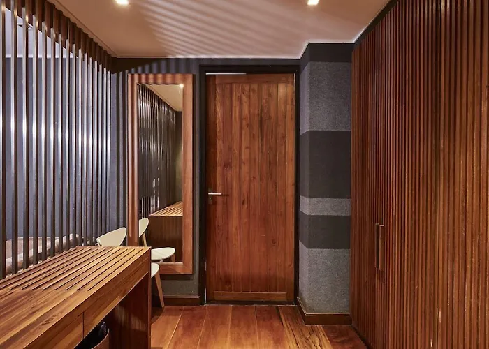 Luxx Langsuan Hotel - Sha Plus Bangkok