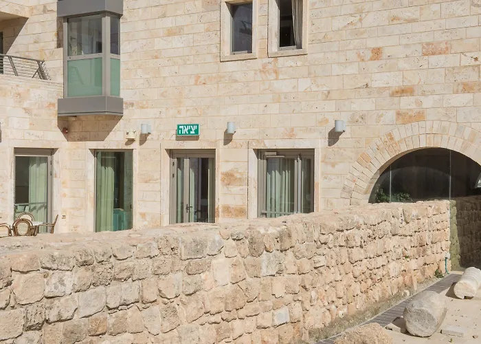 Hi - Akko Knights Hostel