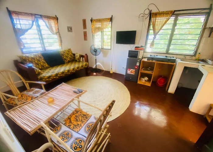 Mkayamba House Bed & Breakfast Malindi