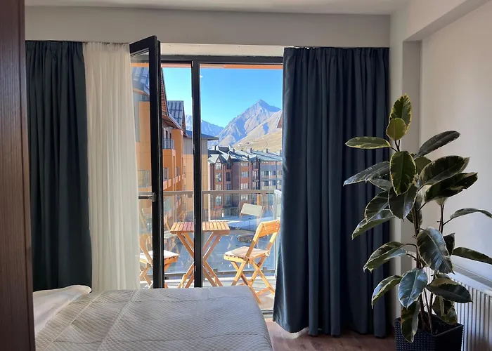Cozy Apartment Next To Ice Rink Gudauri