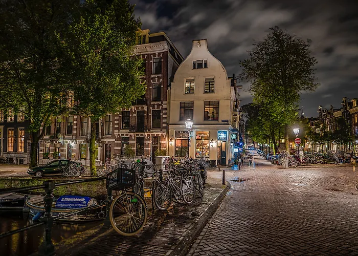 Leidse Square 5 Star Luxury Apartment Amsterdam