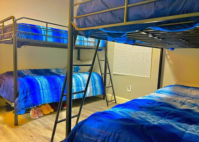 Stop Inn Stay Hostel Houston
