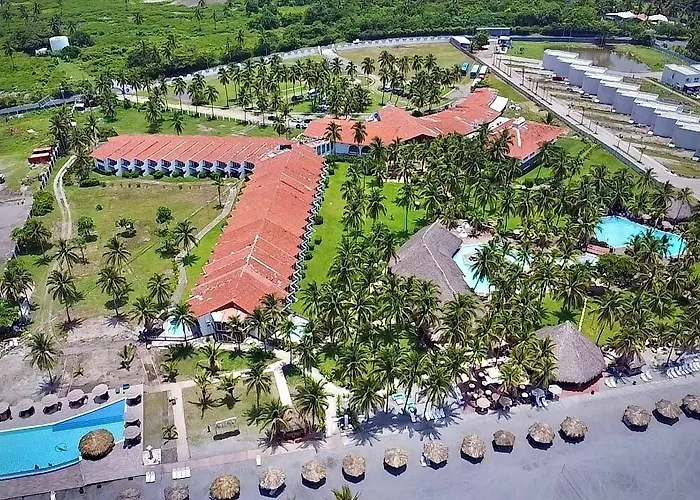 Hotel Tesoro Beach San Luis La Herradura