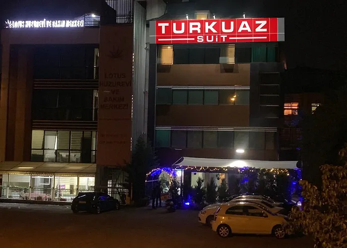 216 Turkuaz Suit Istanbul