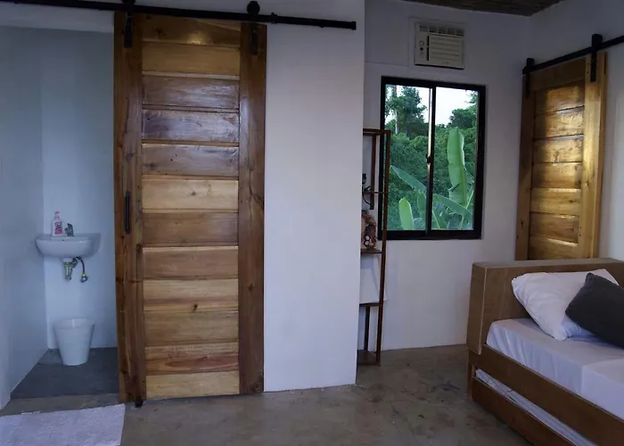 Tahanan Homestay General Luna 