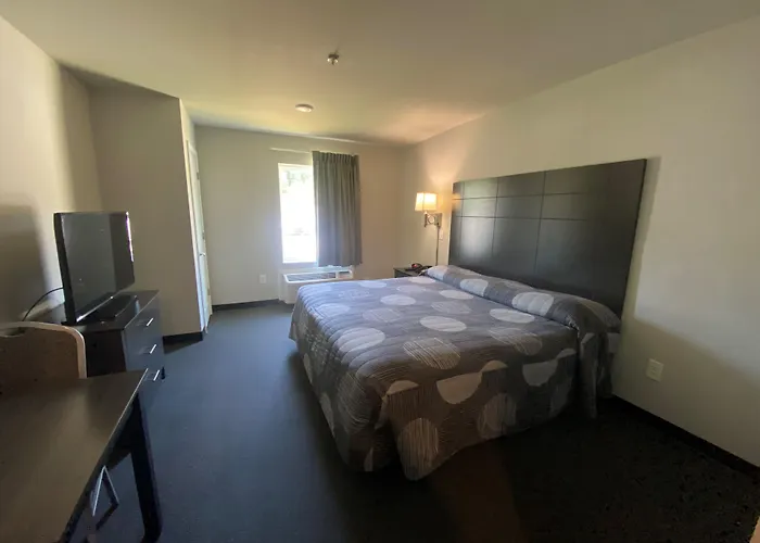 Woodspring Suites Atlanta Airport