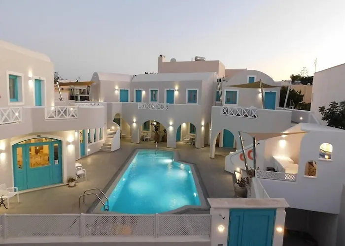 Nikolas Hotel Karterados 