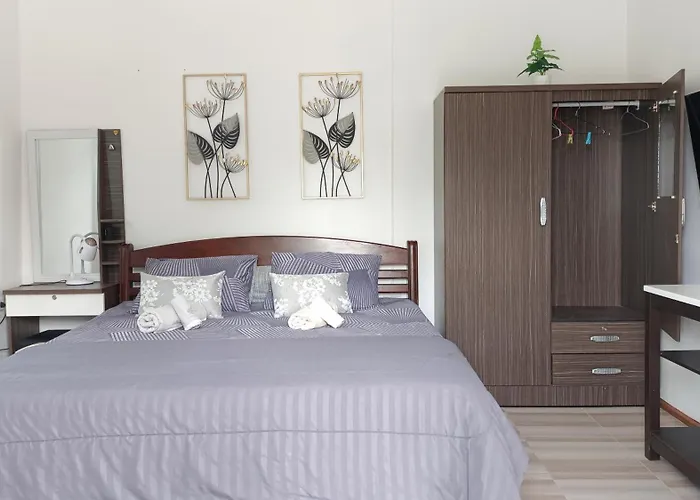 B&N House Apartment Nai Yang